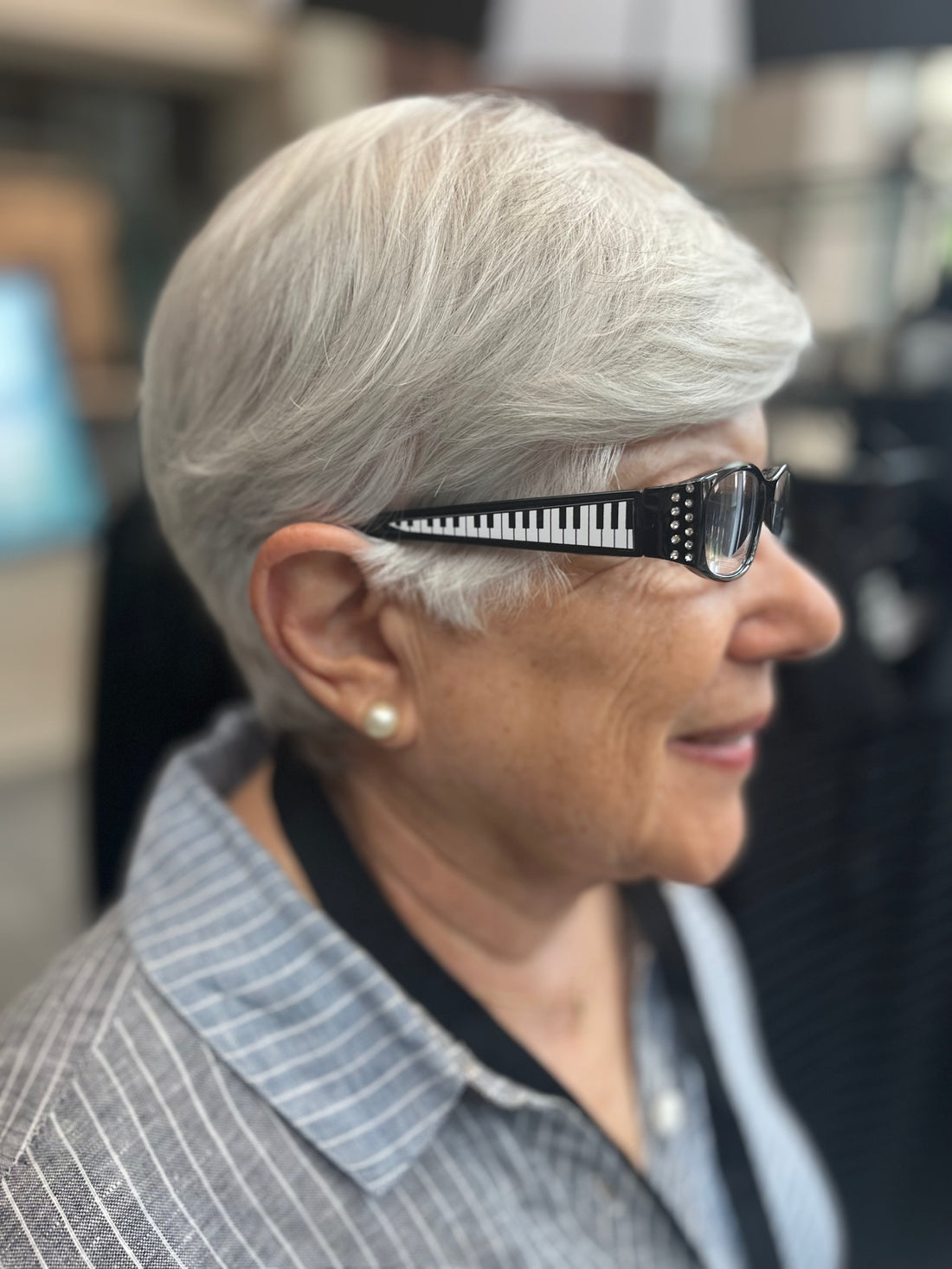 Reading Glasses, Piano Design